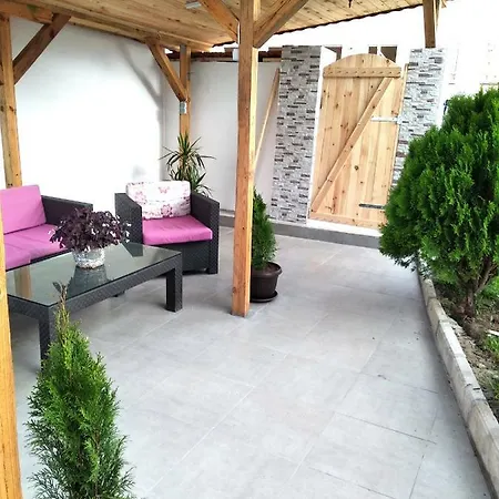 ゲストハウス къща карби *