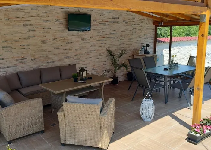 къща карби Kŭrdzhali