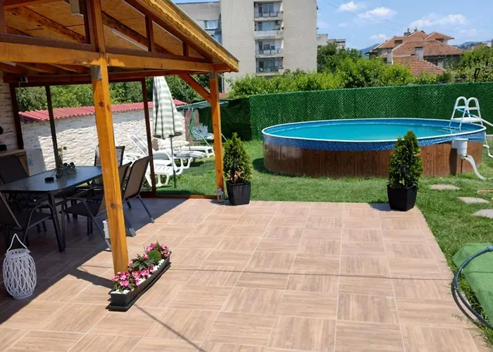 къща карби בית הארחה *