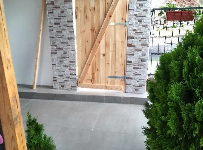 къща карби בית הארחה